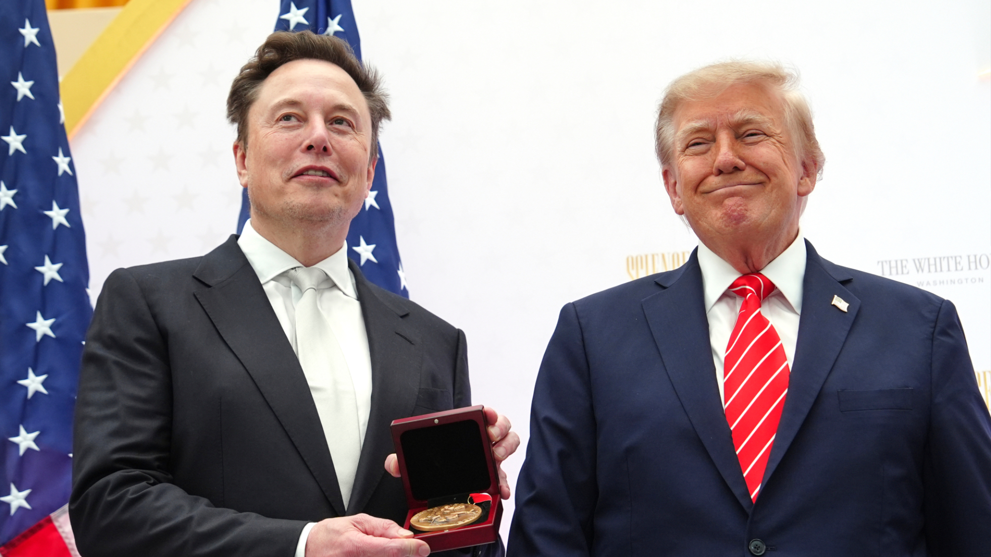 Trump Promotes AI-Driven Science While His Administration Cuts Research Funding