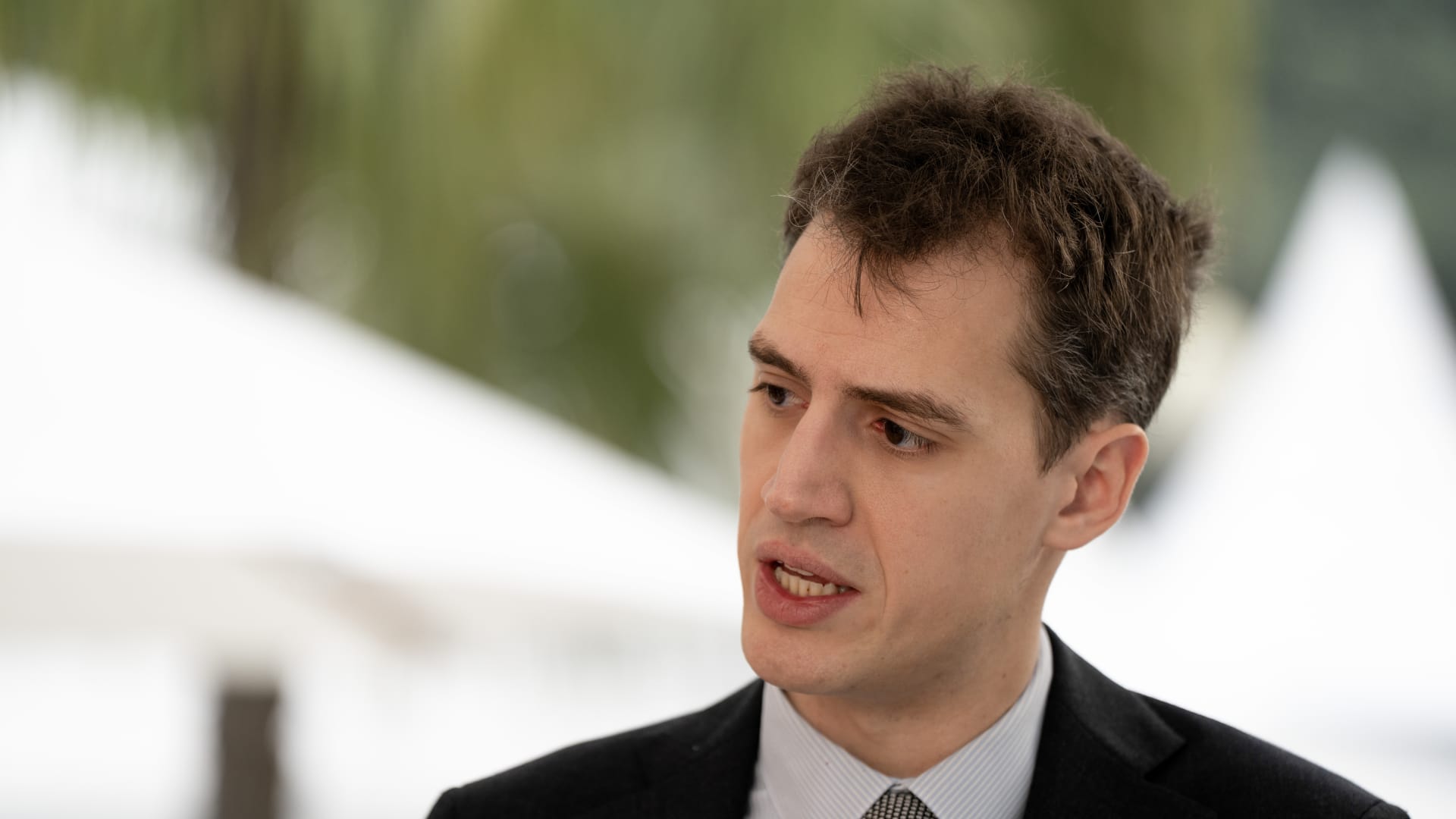 Mistral Unveils 1-Trillion-Parameter Large 4 AI Model