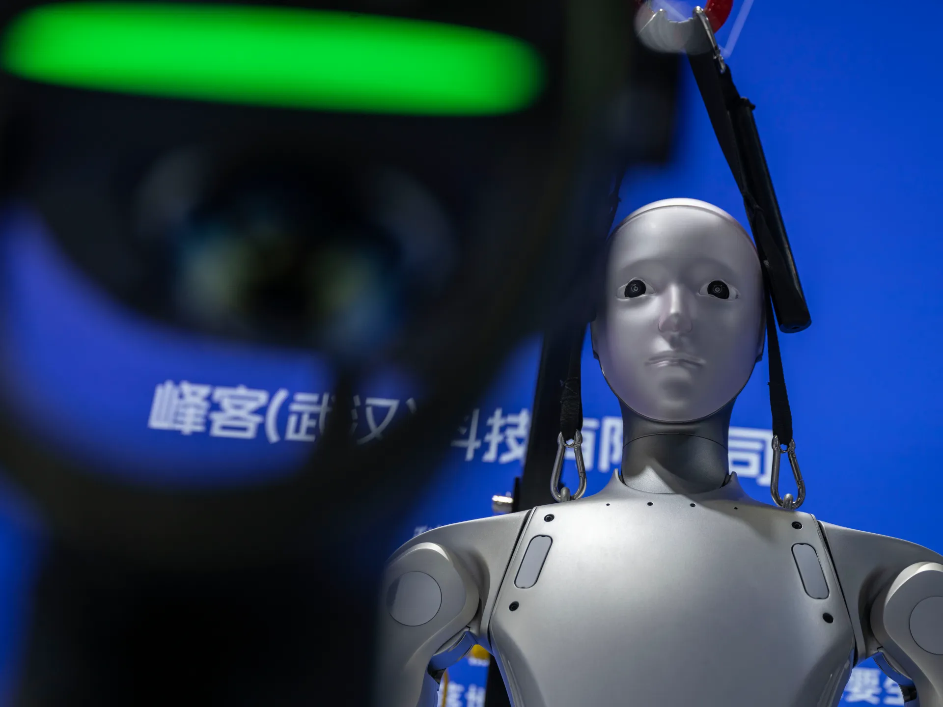 China Rejects US Claims of ‘Industrial-Scale’ AI Model Theft