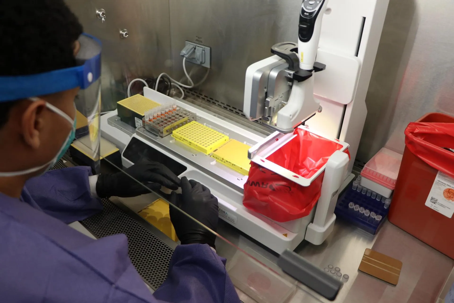 U.S. Army Turns to AI for Early Detection of Biological Threats