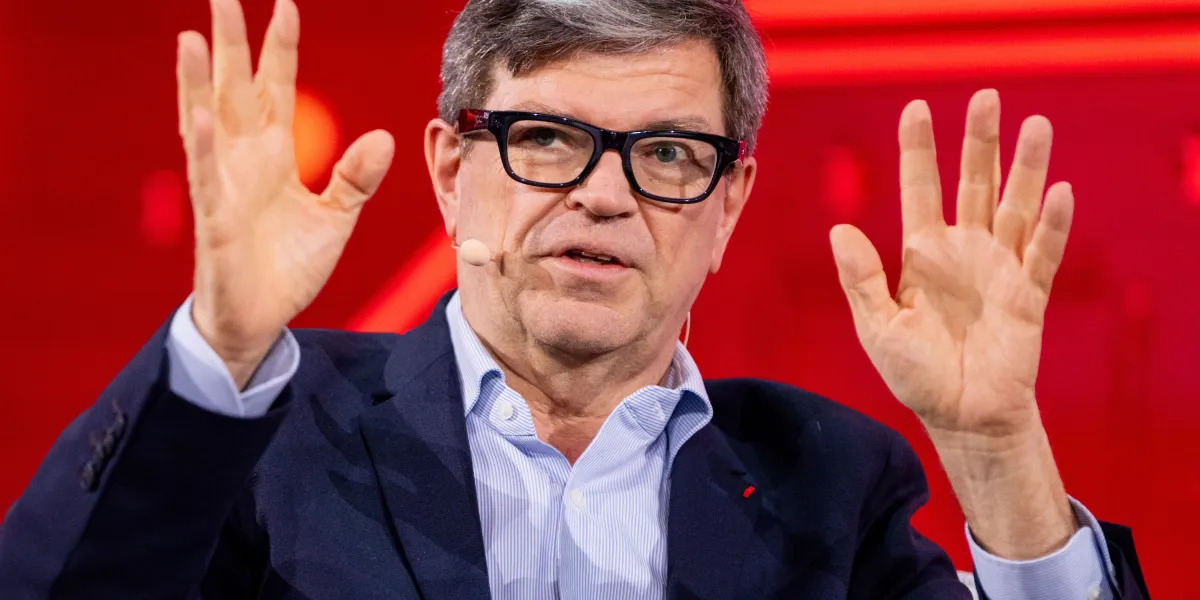Yann LeCun Dismisses AI Extinction Fears and Criticizes Anthropic CEO